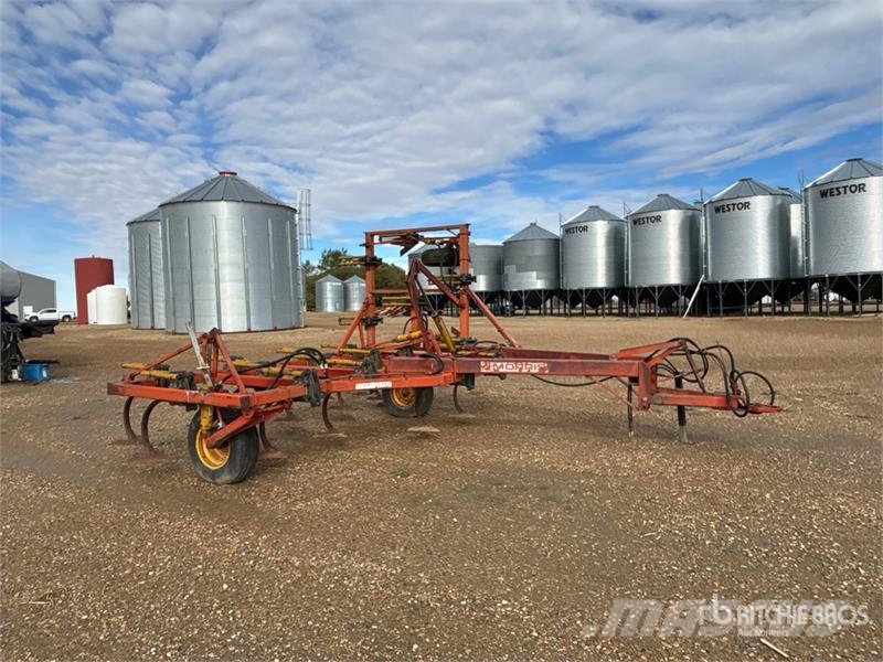Morris CP619 19 ft Cultivator Kultivaattorit