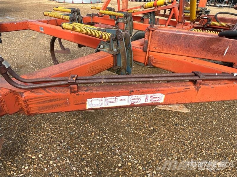 Morris CP619 19 ft Cultivator Kultivaattorit