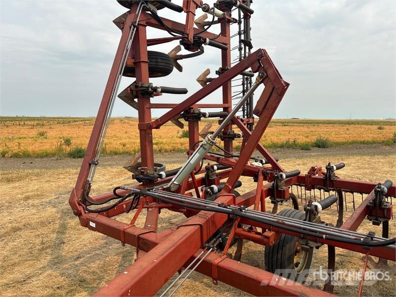 Morris CP731 31 ft Cultivator Cultivatoren
