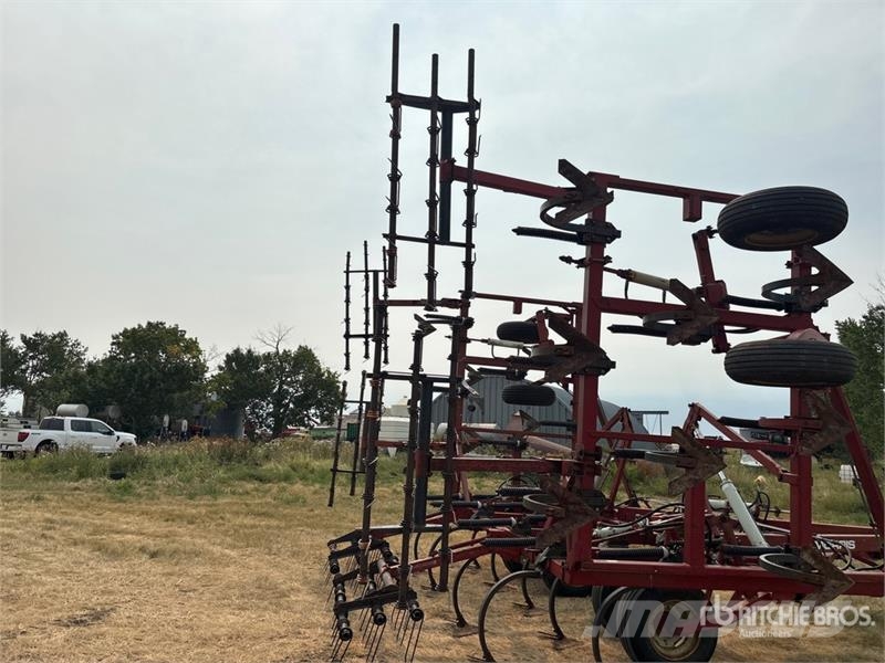 Morris CP731 31 ft Cultivator Cultivatoren