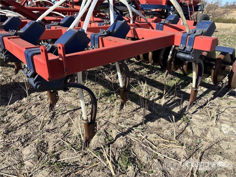 Morris Maxim 39 ft Air Drill Drills