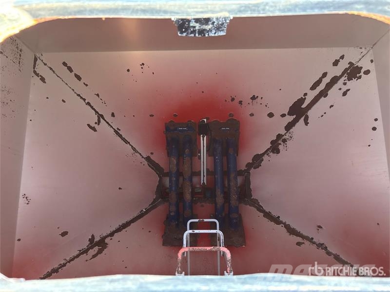 Morris Maxim 39 ft Air Drill Drills