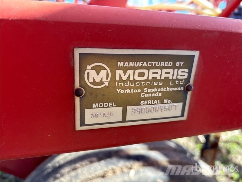 Morris Maxim 39 ft Air Drill Drills