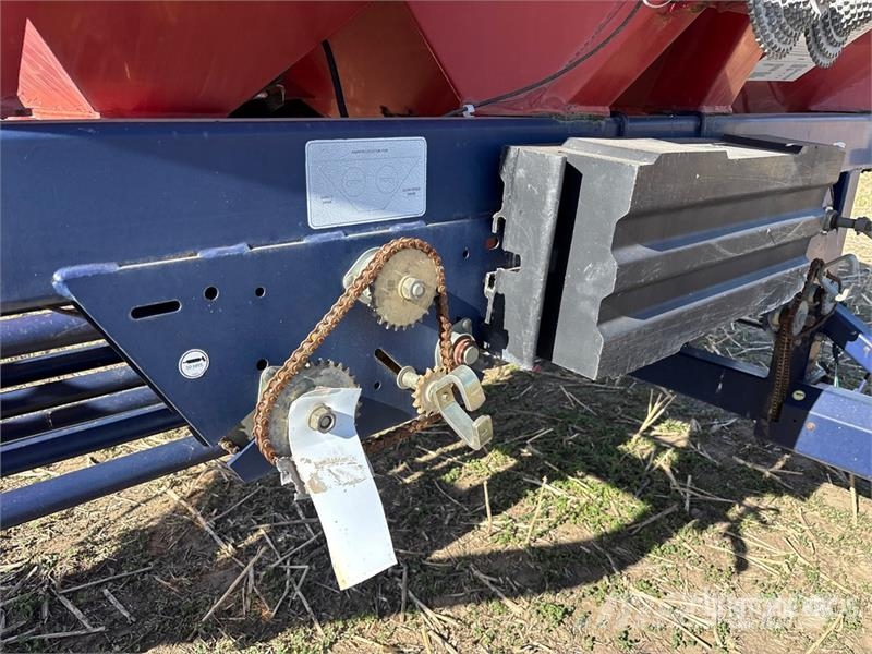 Morris Maxim 39 ft Air Drill Drills