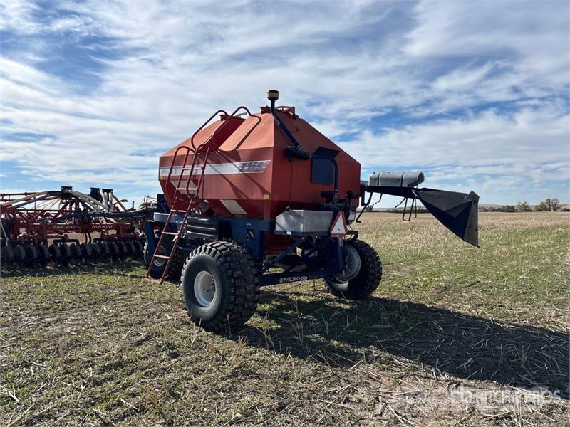 Morris Maxim 39 ft Air Drill Drills