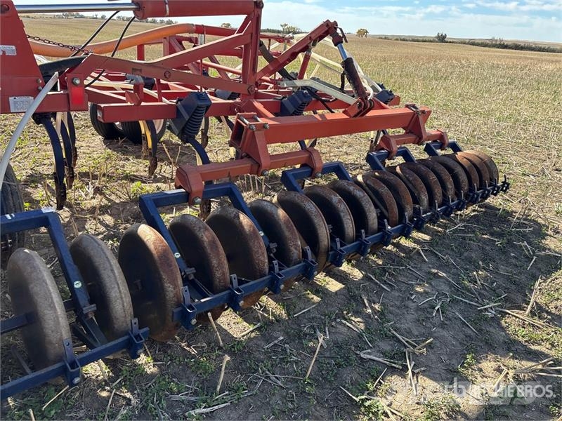 Morris Maxim 39 ft Air Drill Drills