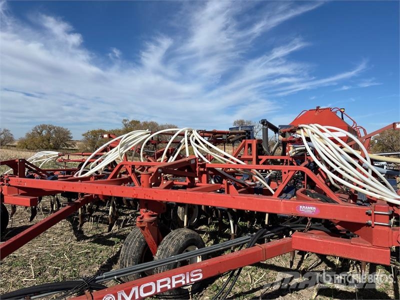 Morris Maxim 39 ft Air Drill Drills