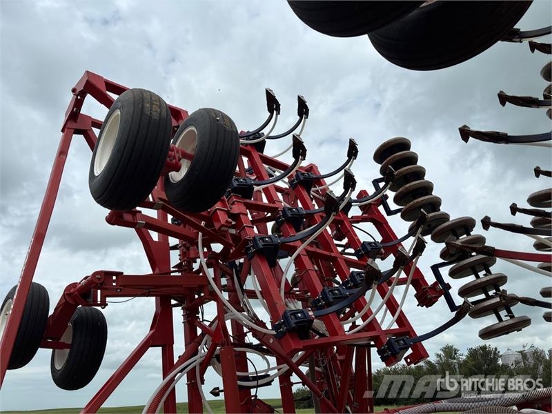 Morris Maxim II 60 ft Air Drill 条播机