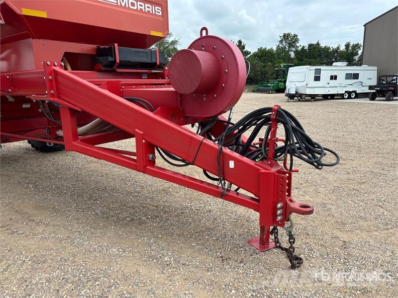 Morris Maxim II 60 ft Air Drill 条播机