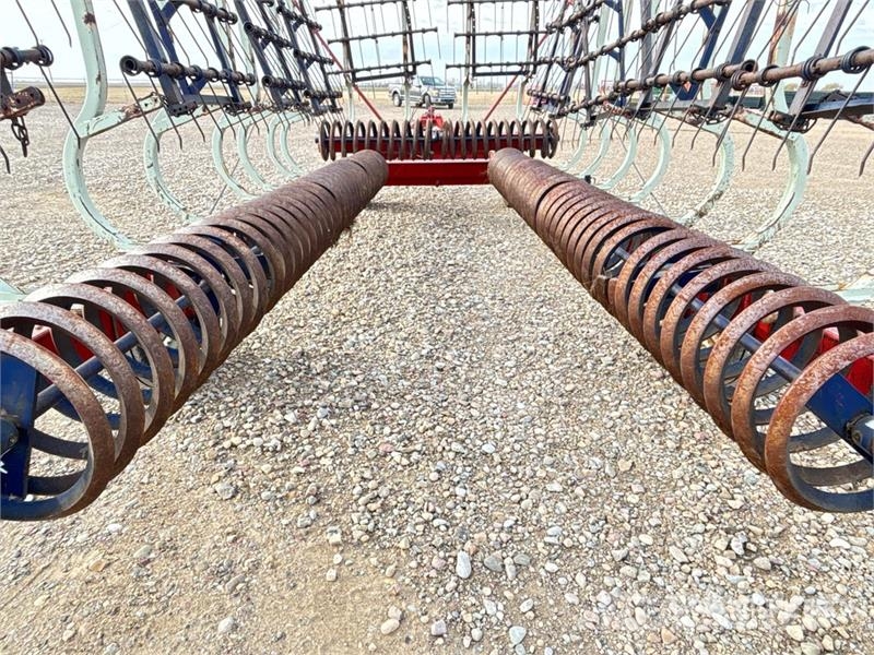 Morris Rangler II 50 ft Mid Harrow Packer Harrows