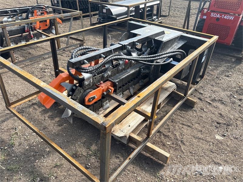 Mower King ECSSCT72 60 in Skid Steer Trencher (Unu Rýhovače