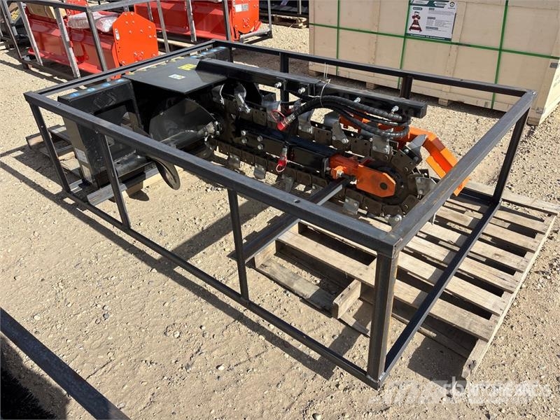 Mower King ECSSCT72 60 in Skid Steer Trencher (Unu Канавокопачі
