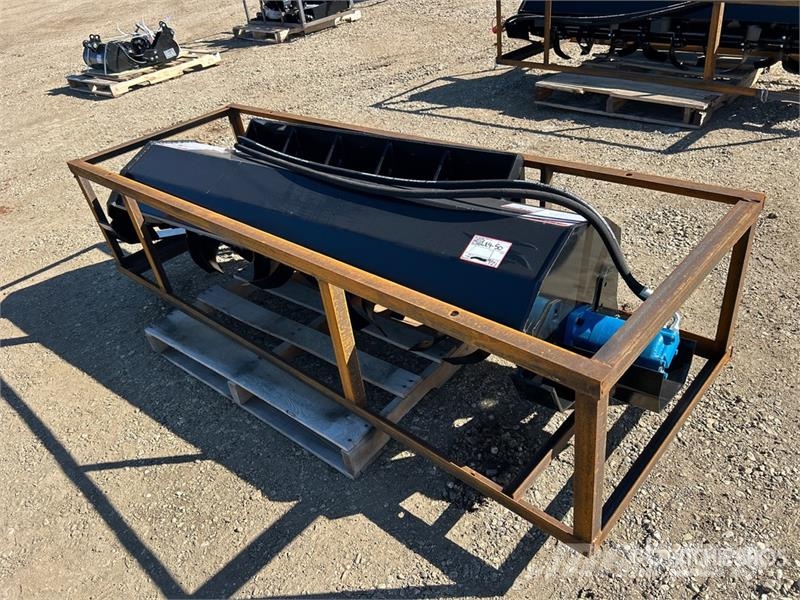 Mower King ECSSTR072 68 in Skid Steer Tiller (Unus 动力旋转耙