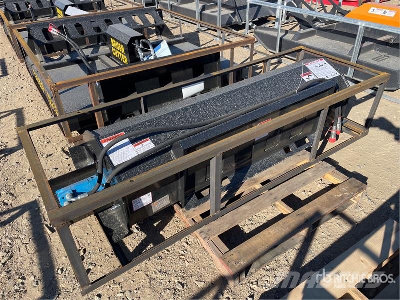 Mower King ECSSTR072 72 in Skid Steer Tiller (Unus Erpici rotanti e motozappe
