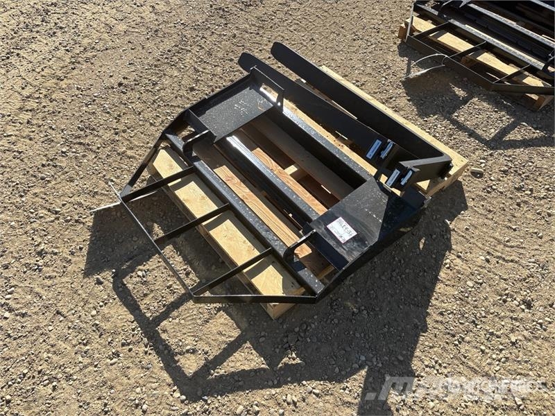 Mower King SA 48 in Skid Steer Forks (Unused) 지게차