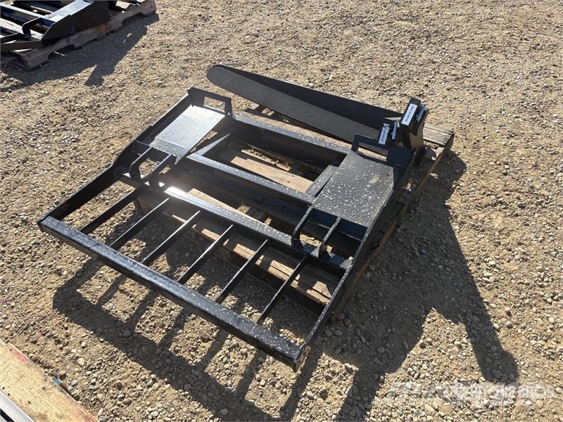Mower King SA Skid Steer Forks (Unused) Fourche