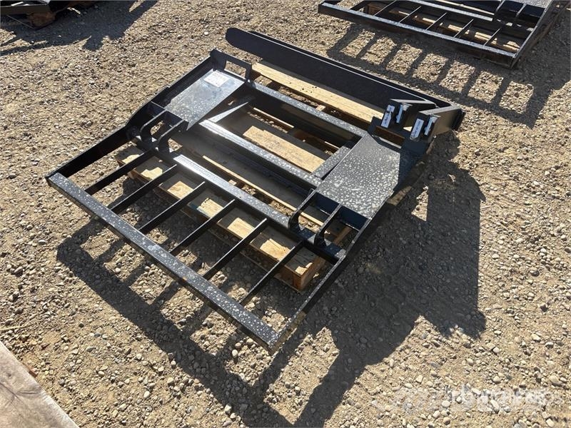 Mower King SA Skid Steer Forks (Unused) Fourche