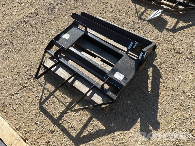 Mower King SA Skid Steer Forks (Unused) Fourche