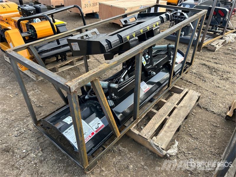 Mower King SPA84 84 in Angle Skid Steer Dozer (Unu Бульдозерные отвалы