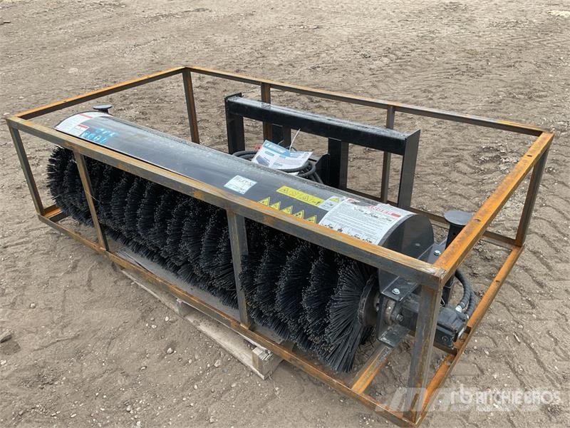 Mower King SSAB72 72 in Skid Steer Broom (Unused) Süpürgeler