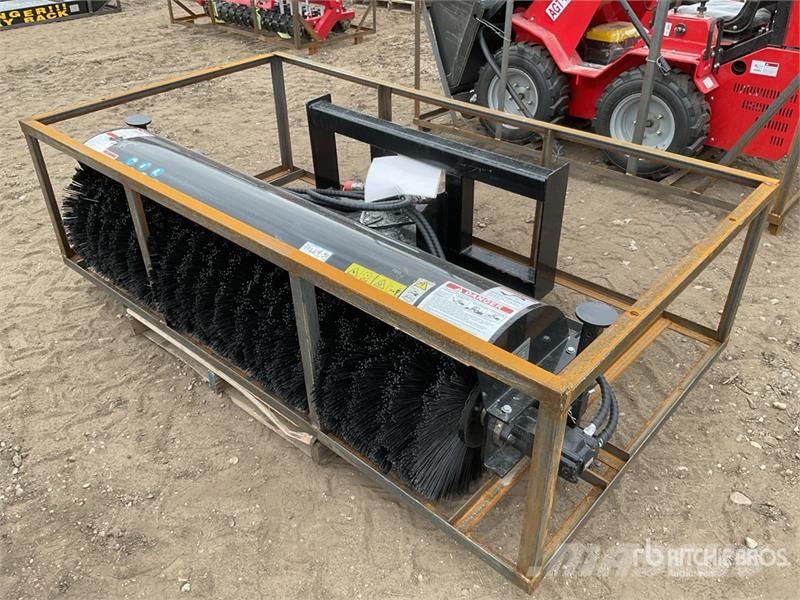  Mower King SSAB72 72 in Skid Steer Broom (Unused) Süpürgeler