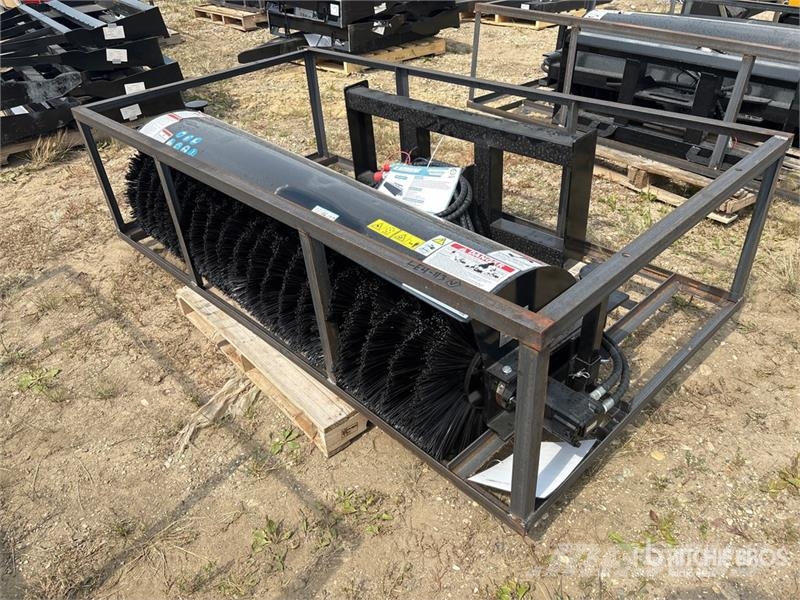 Mower King SSAB72 72 in Skid Steer Broom (Unused) Süpürgeler