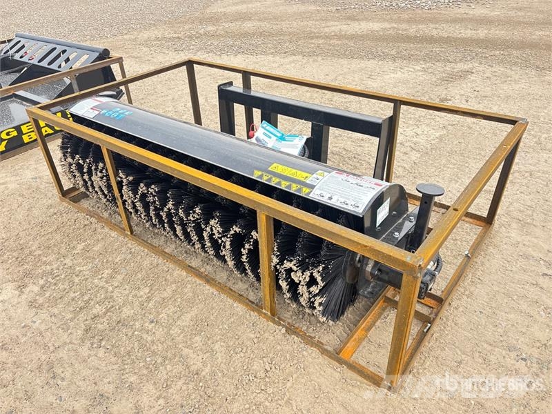 Mower King SSAB72 72 in Skid Steer Broom (Unused) Süpürgeler