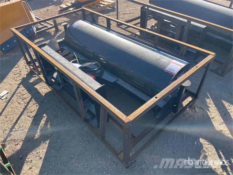 Mower King SSAB72 72 in Skid Steer Broom (Unused) فرش
