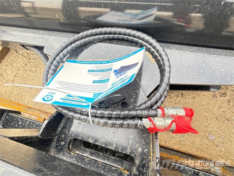 Mower King SSAB72 72 in Skid Steer Broom (Unused) Süpürgeler