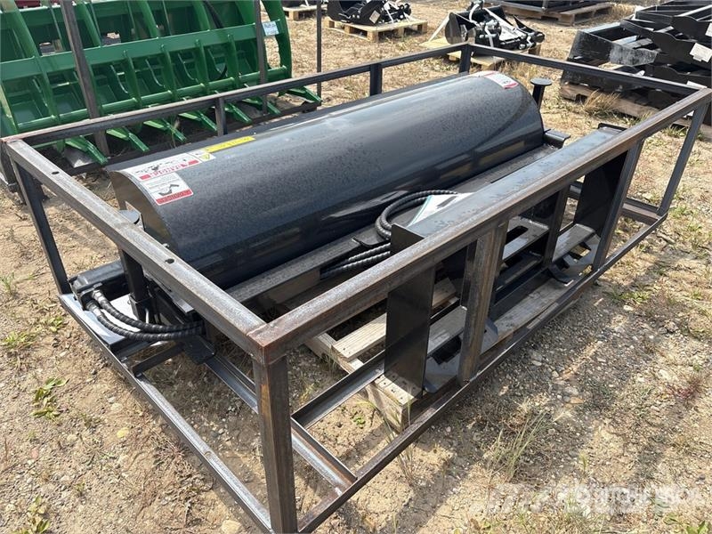Mower King SSAB72 72 in Skid Steer Broom (Unused) Süpürgeler