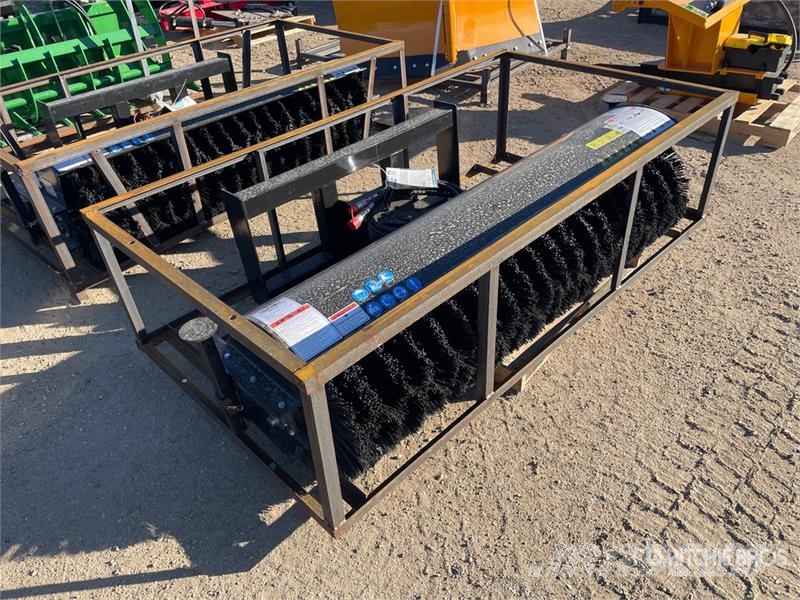  Mower King SSAB72 72 in Skid Steer Broom (Unused) فرش