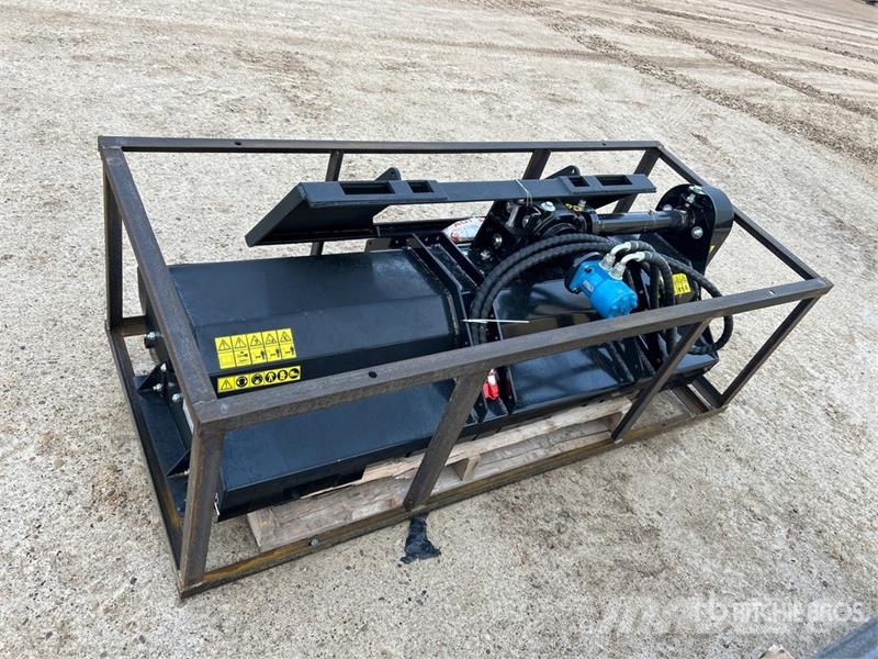  Mower King SSEFGC165 65 in Skid Steer Flail  (Unus جزازات