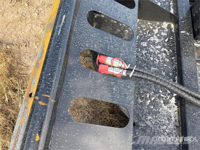  Mower King SSRC 45 in Skid Steer Brush Cutter (Unu 장착형 잔디깎기