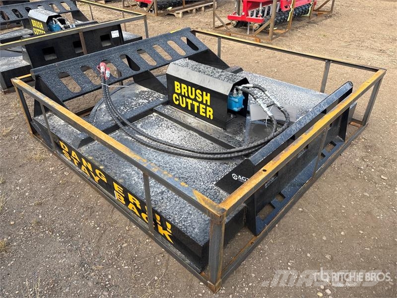  Mower King SSRC 45 in Skid Steer Brush Cutter (Unu 장착형 잔디깎기