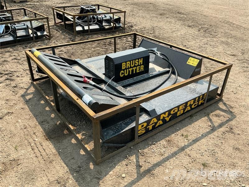 Mower King SSRC 71 in Skid Steer Brush Cutter (Unu 장착형 잔디깎기