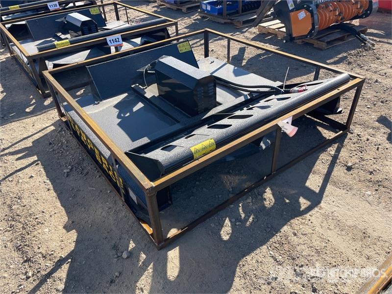 Mower King SSRC 72 in Skid Steer Brush Cutter (Unu Cortadores de relva montados e rebocados
