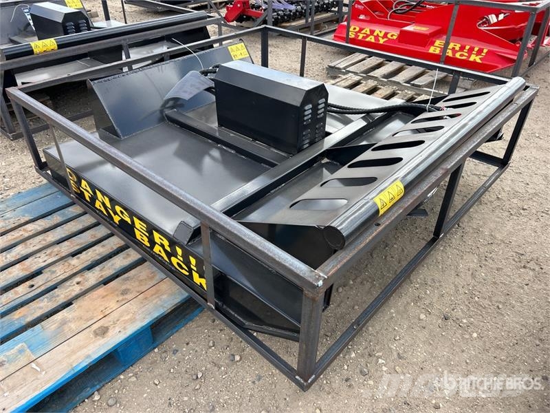 Mower King SSRC 72 in Skid Steer Brush Cutter (Unu 牽引式モア/芝刈り機