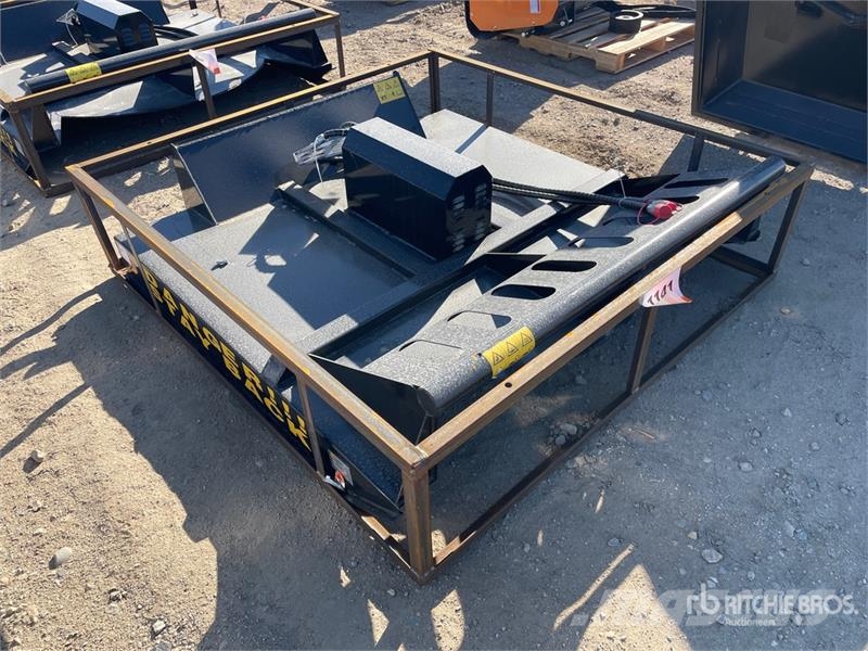 Mower King SSRC 72 in Skid Steer Brush Cutter (Unu Cortadores de relva montados e rebocados
