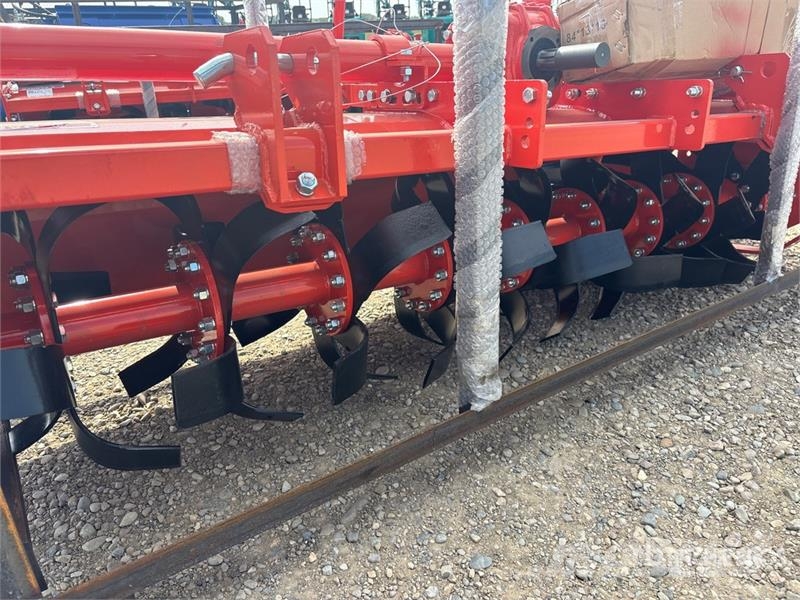 Mower King TAS-81 72 in 2-Point Rotary Tiller (Unu Grades mecânicas e moto-cultivadores