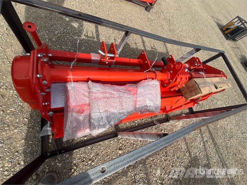 Mower King TAS-81 72 in 2-Point Rotary Tiller (Unu Såbäddsharvar och rototillers