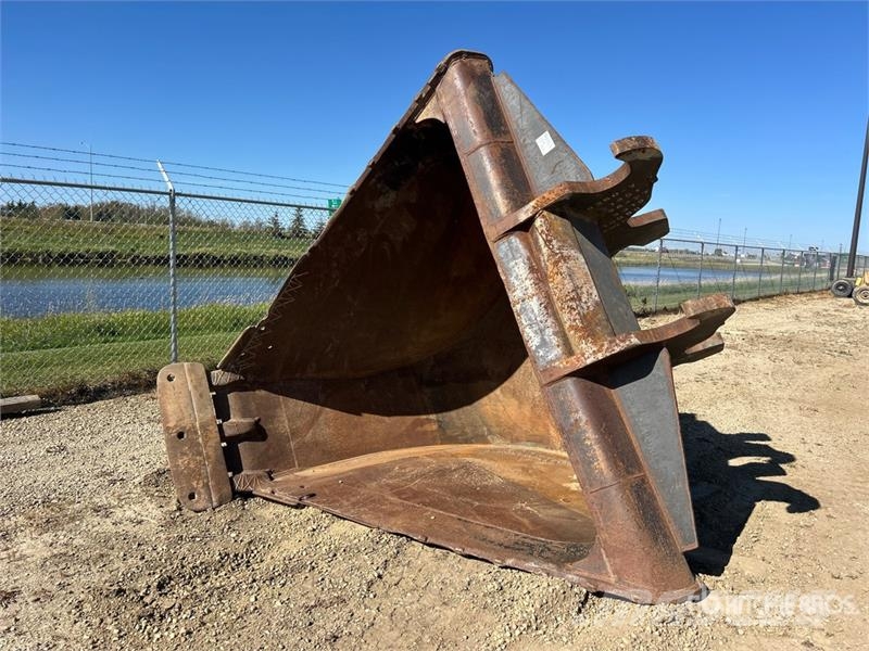 MPM 34 in Q/C V-Ditching Excavator Bucket - Fits H Kašike / Korpe