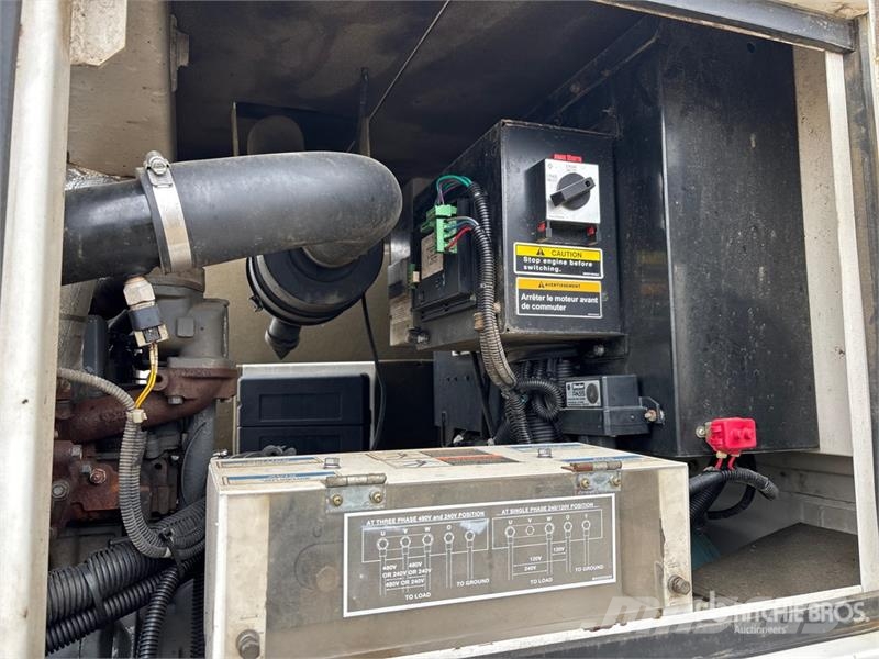 MultiQuip DCA-455SIU4F 36 kW Mobile Generator Set Diiselgeneraatorid