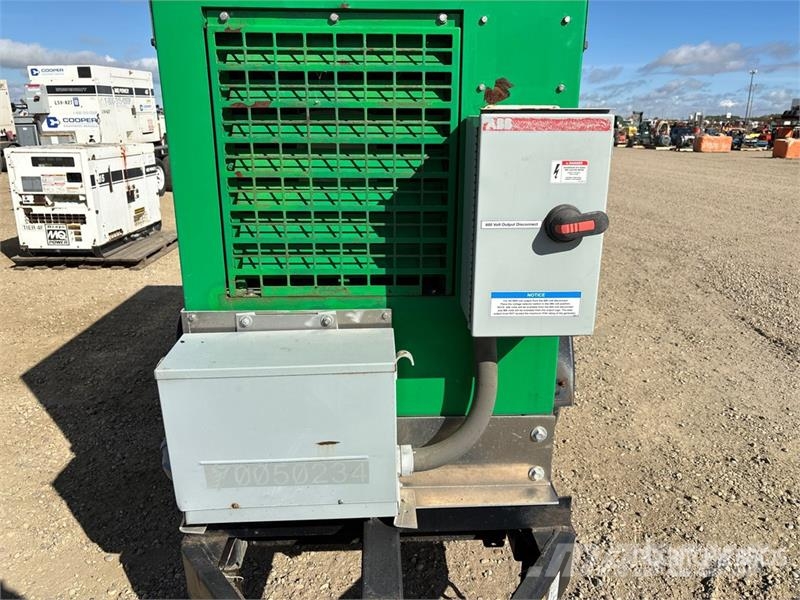 MultiQuip DCA-45SSIU4 20 kW Mobile Generator Set Dieselgeneratorer