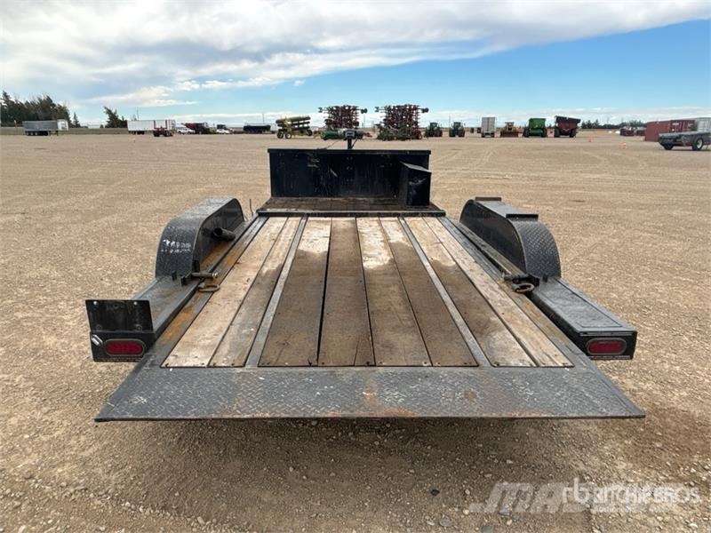 Mustang 16 ft T/A Tilt Deck Trailer Caricatore basso
