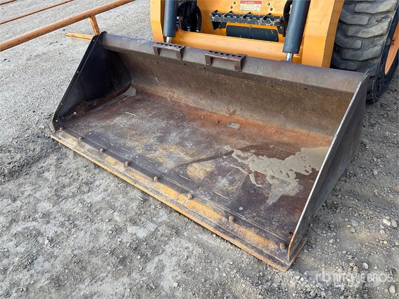 Mustang Two-Speed Skid Steer Loader 滑移轉向裝載機