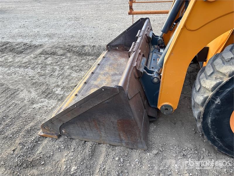 Mustang Two-Speed Skid Steer Loader 滑移轉向裝載機