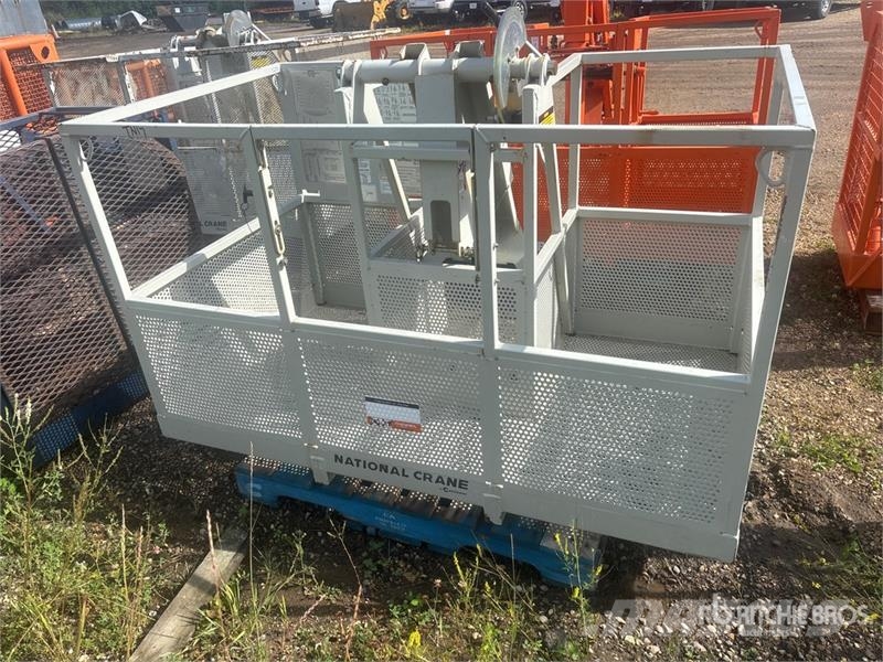 National 72 in 600 lb Personnel Basket (Unused) Personenliften en invalideliften