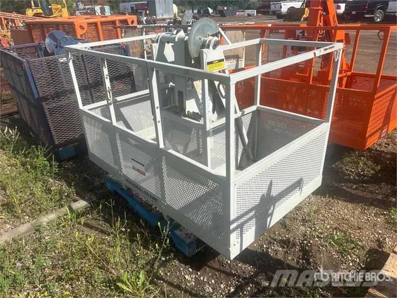 National 72 in 600 lb Personnel Basket (Unused) Personenliften en invalideliften