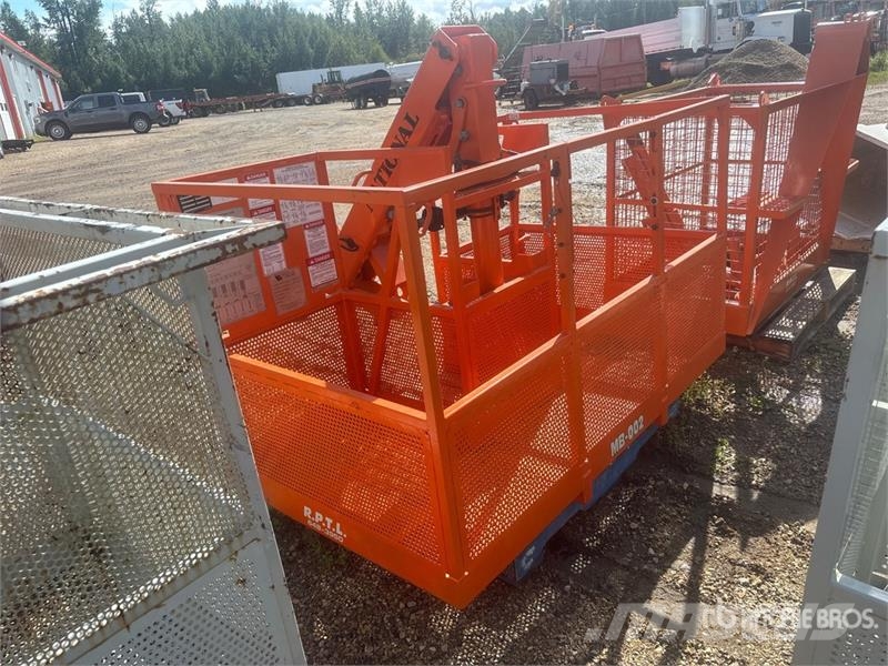 National 72 in Crane Personnel Basket (Unused) Personenliften en invalideliften