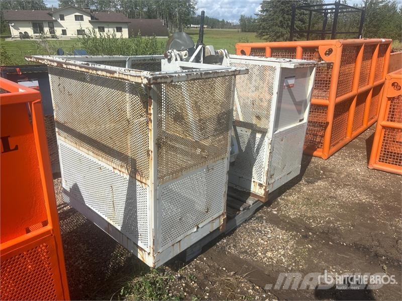 National Crane 72 in 600 lb Personnel Basket - Fits Crane رافعات السارية الرأسية